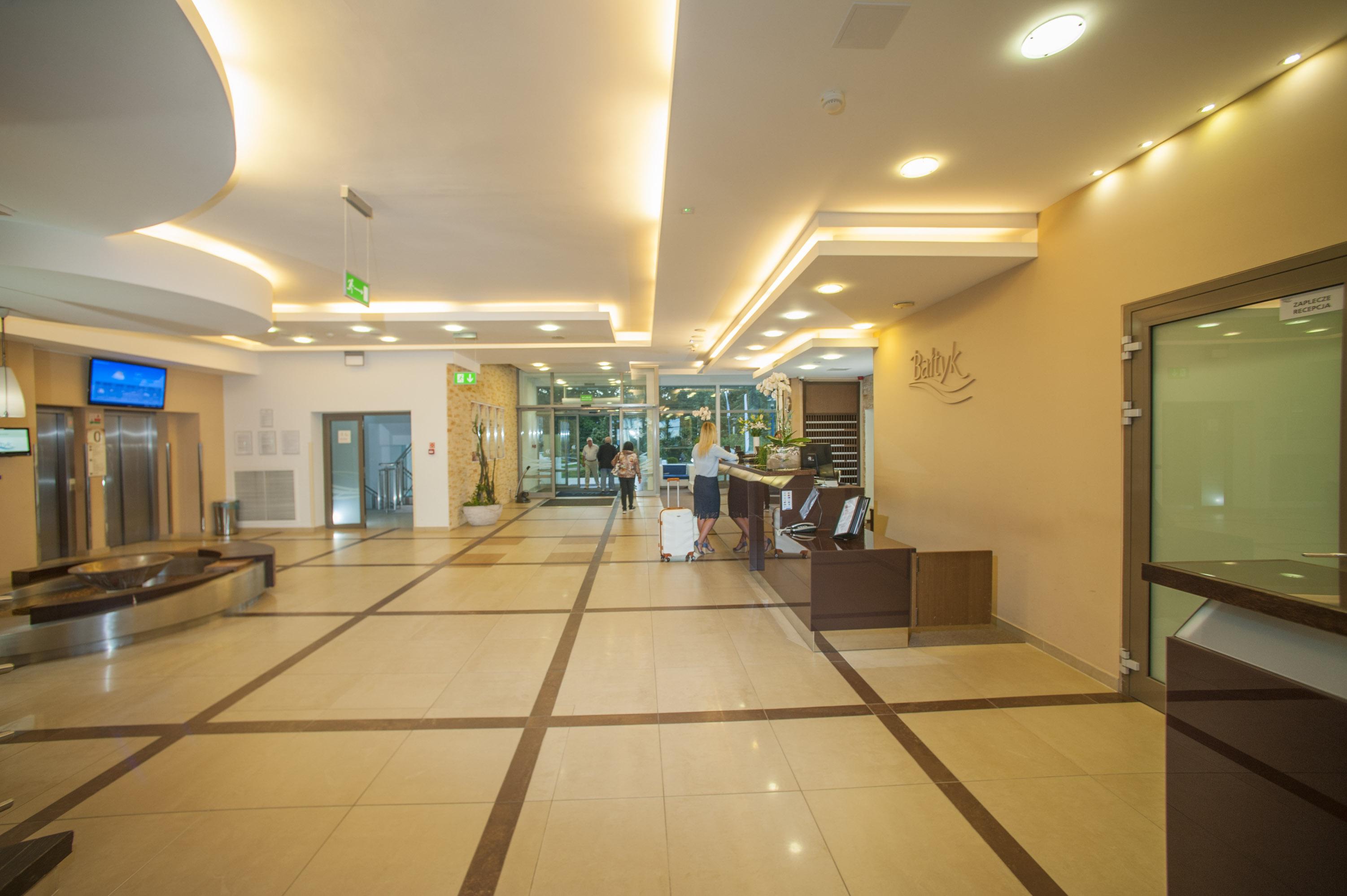 ซานาตอเรียม อุซโดรวิสโคแว บอลติก Hotel โควอบเซก ภายนอก รูปภาพ